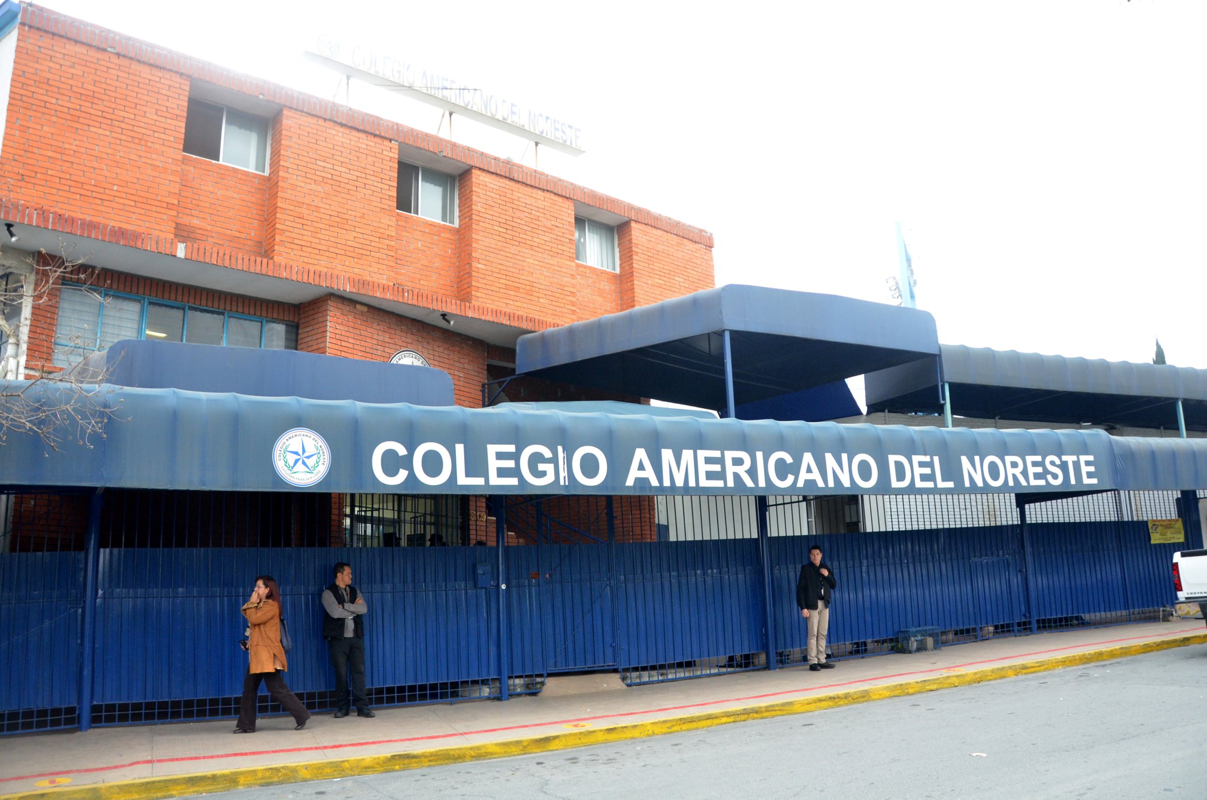 Maestra y alumna heridas en tiroteo de escuela en Monterrey ... - Noticieros Televisa
