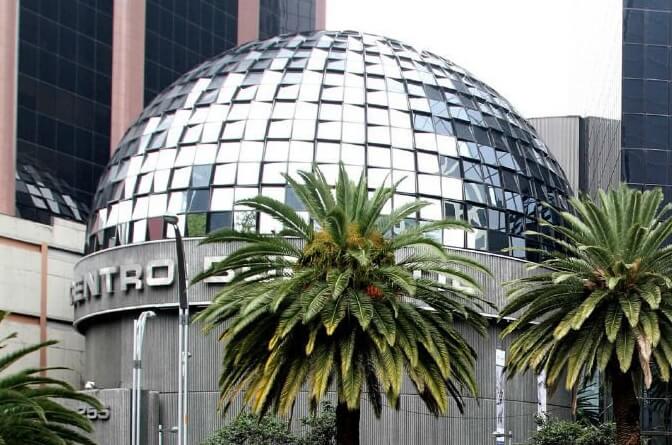 Edificio de la Bolsa Mexicana de Valores en la Ciudad de México.