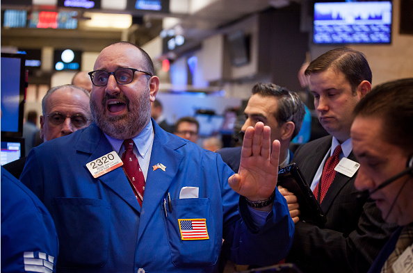 Corredores de bolsa en Wall Street. (Getty Images, Archivo)