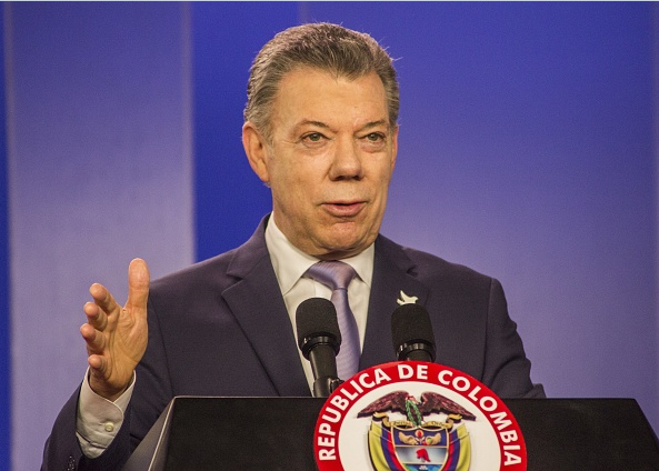 Juan Manuel Santos, presidente de Colombia, durante una conferencia de prensa en Bogotá. (Getty Images, archivo)