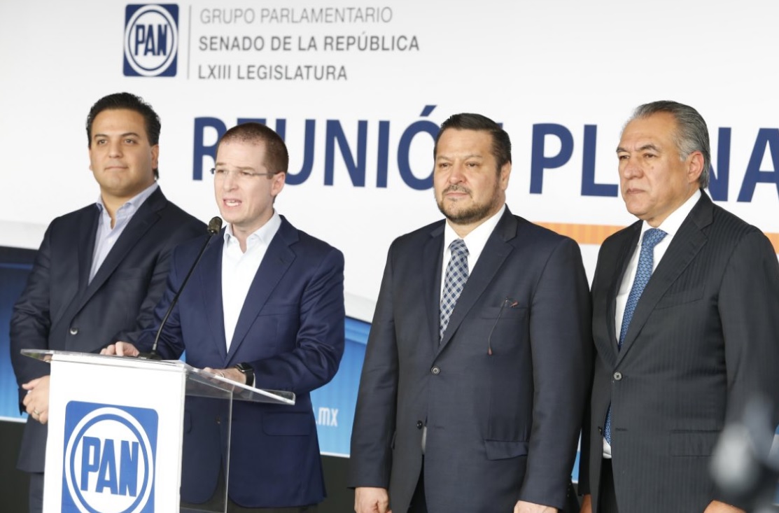 Este martes, el presidente del PAN, Ricardo Anaya, ofreció conferencia de prensa tras reunirse en privado con los senadores de su partido en el marco de la reunión plenaria que tuvieron con miras al próximo período ordinario de sesiones.