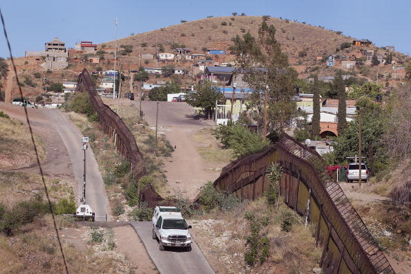 En México los migrantes deportados no saben a dónde ir, la mayoría no tiene dinero, otros dejaron a sus familias (Gettyimages/Archivo)
