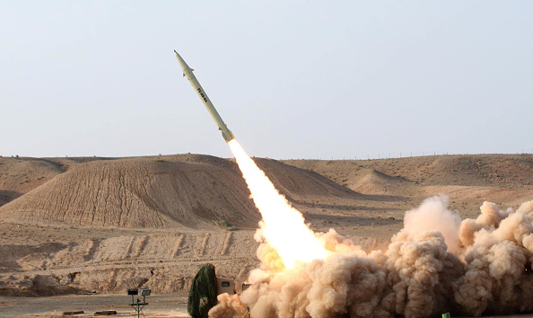 Ensayo de lanzamiento de misil por parte de Irán, en agosto de 2016. (Getty Images, archivo)