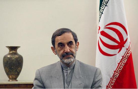 Fotografía que muestra a Alí Akbar Velayati, consejero en asuntos internacionales del líder supremo iraní, quién habló sobre la agresiva política exterior de Donald Trump. (‏@Sonofthepathway /archivo)