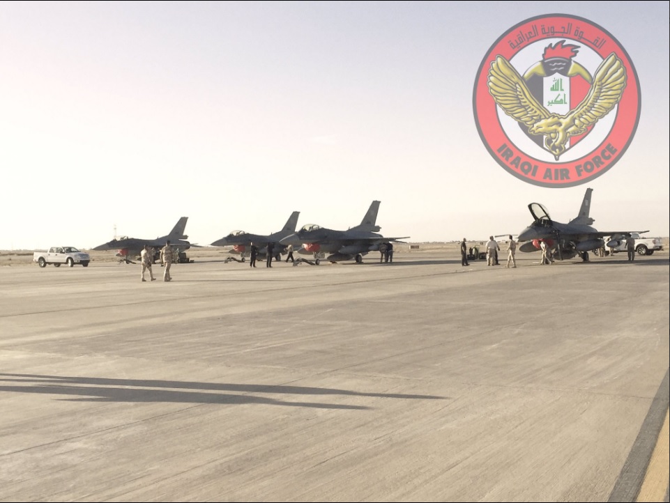 Aviones de la fuerza aérea de Irak; la aviación iraquí destruye varias posiciones del Estado Islámico en Siria (Twitter @Iraqiairforce)