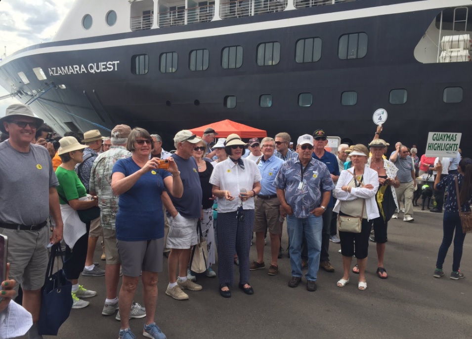 Cientos de turistas extranjeros conocen el puerto de Guaymas, Sonora; los visitantes arriban al poblado en crucero