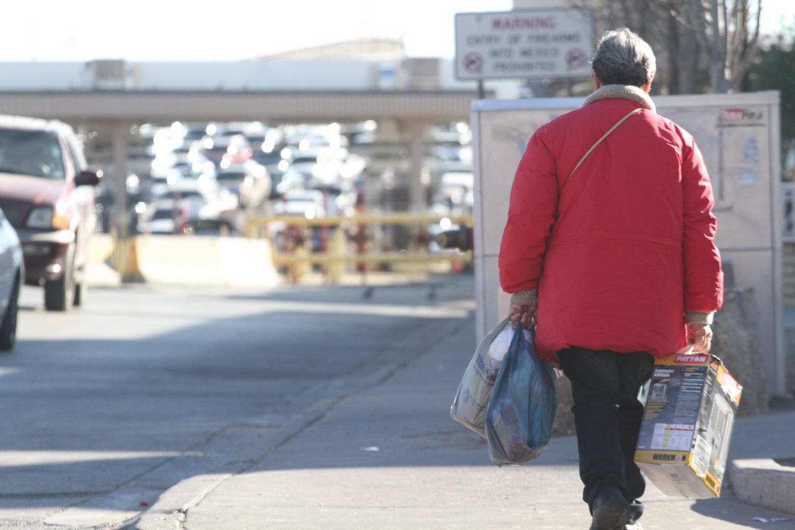 Bajan las ventas en El Paso, Texas; migrantes temen cruzar la frontera (AP, Archivo)