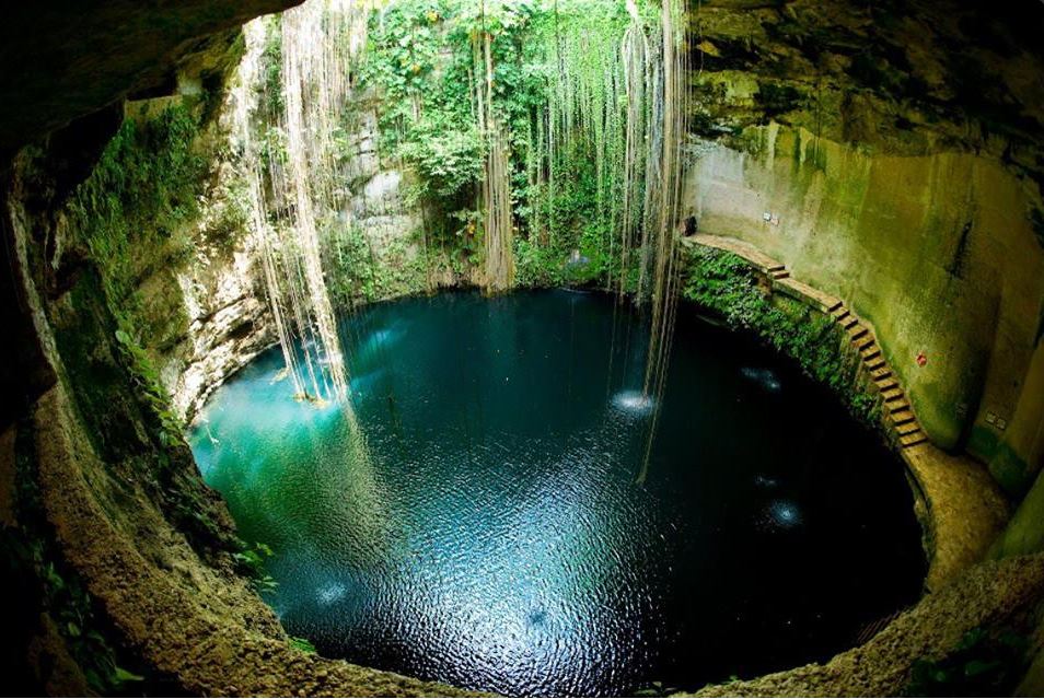 Existen 3 mil cenotes en Yucatán; en 65% hay vestigios de la cultura maya