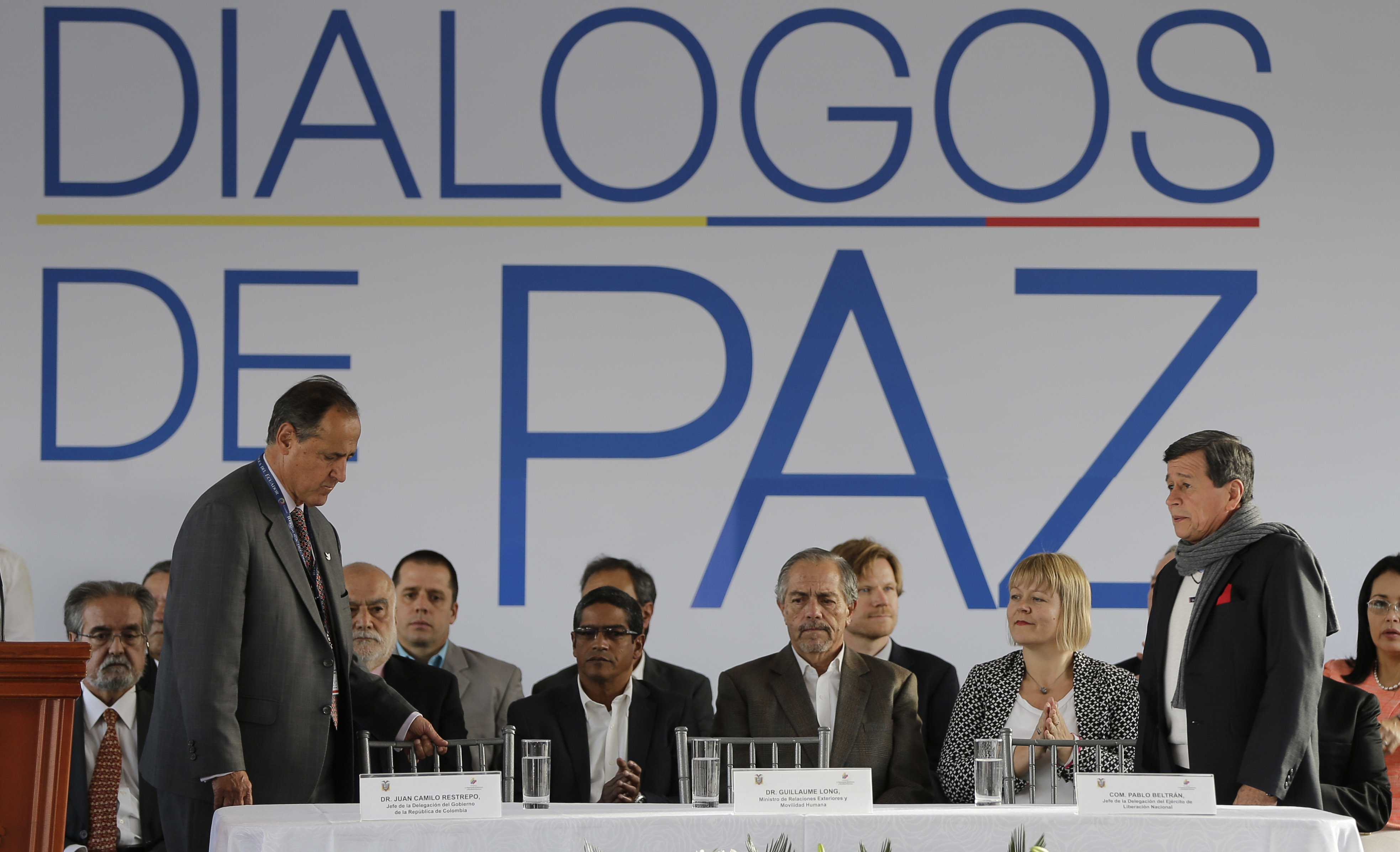 Colombia y el Ejército de Liberación Nacional (ELN) iniciaron negociaciones para lograr la paz.