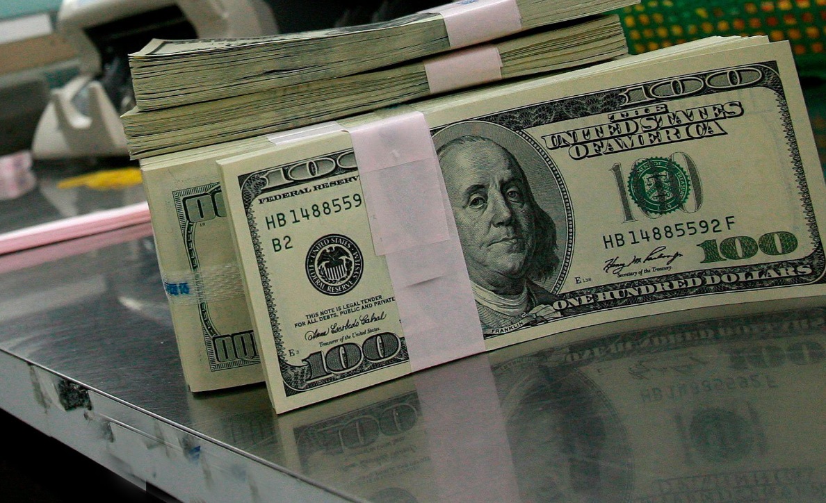 Este martes, el dólar se vendió en 19.58 pesos en bancos de la CDMX (Notimex/Archivo)