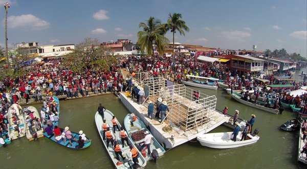 Embalse de toros en Tlacotalpan, Veracruz (Twitter @TlacotalpanVer)