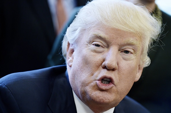 Encuesta de NBC News reveló que más de los estadunidenses desaprueban la administración de Trump.