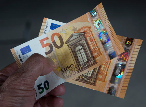 Imagen ilustrativa con billetes de 50 euros (Getty Images)