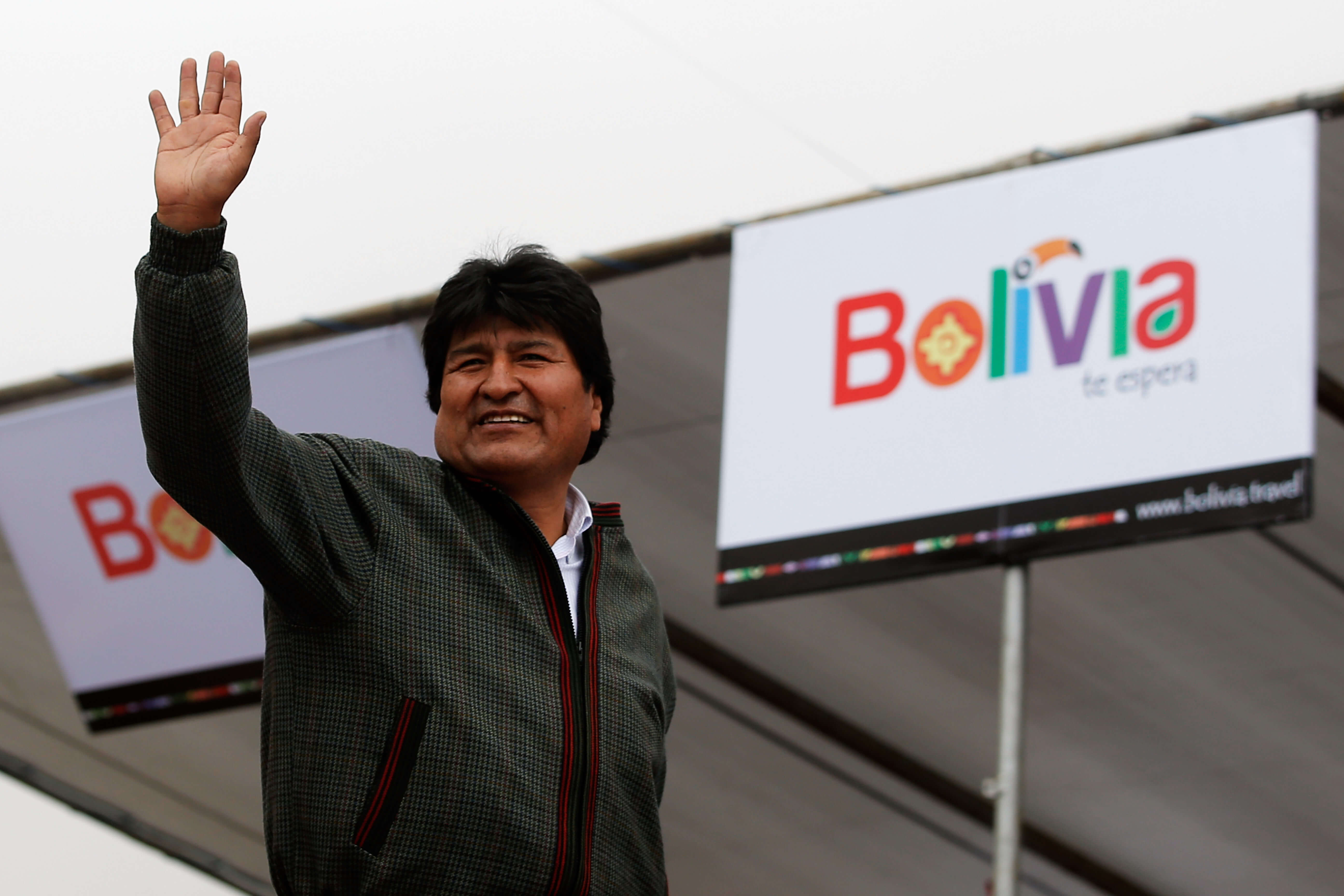 El presidente de Bolivia, Evo Morales, durante el Rally Dakar 2014 el 12 de enero de 2014 en Uyuni, Bolivia. (Getty Images/archivo)
