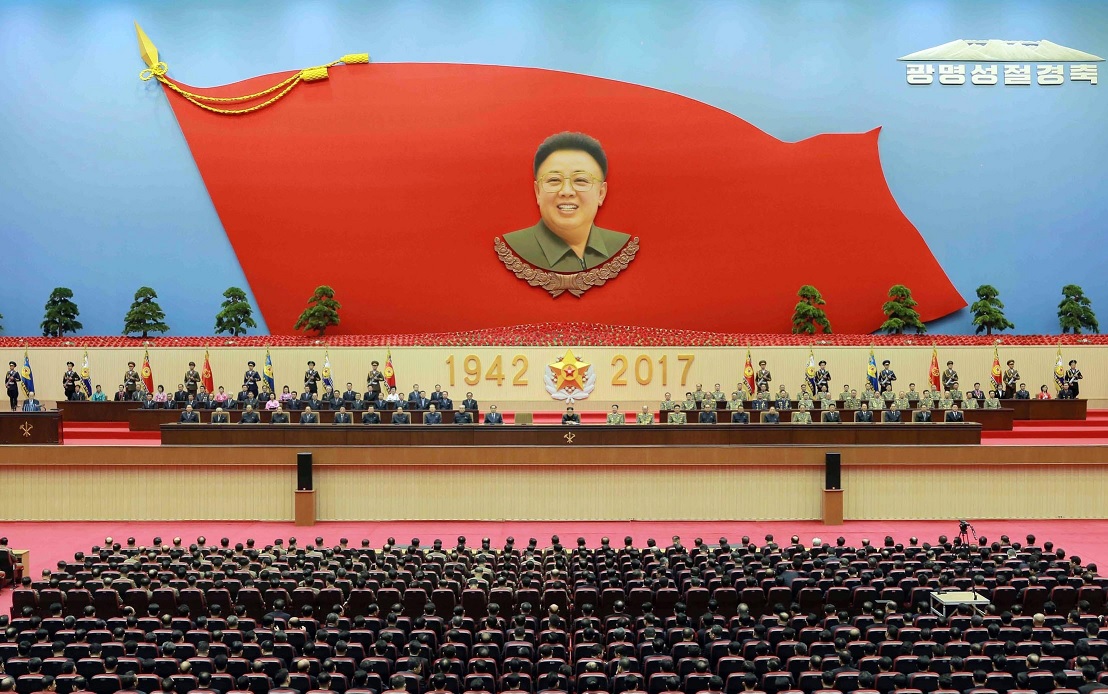 Corea del Norte celebra el 75 aniversario del nacimiento de Kim Jong-Il.