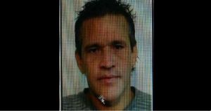Luis Arroyo, de 40 años, agredió a golpes a su pareja y luego decapitó con la boca al cachorro. (http://www.primerahora.com/)