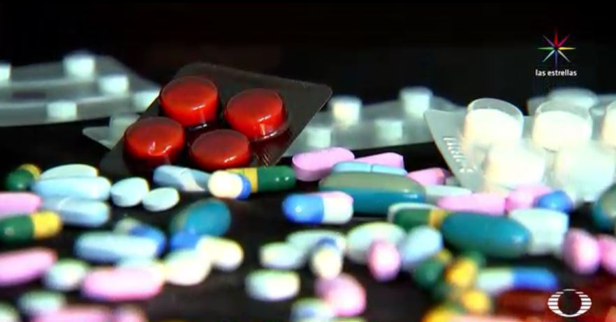 ‘Es indispensable fijar el precio máximo a los medicamentos’, dice el senador Martínez García