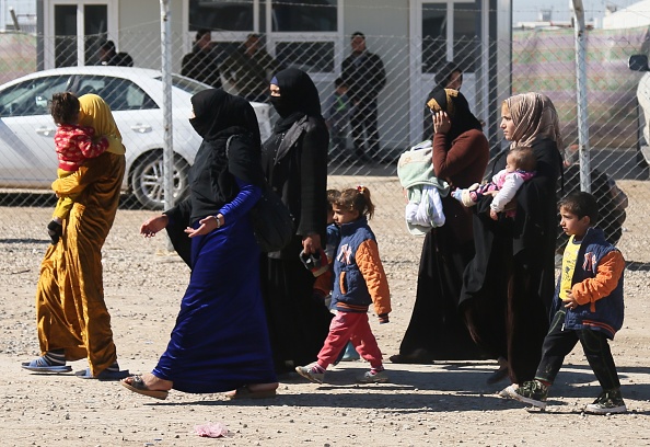 Las familias en la zona oeste de Mosul temen huir ante posibles ejecuciones sumarias por parte del Estado Islámico (Getty Images)