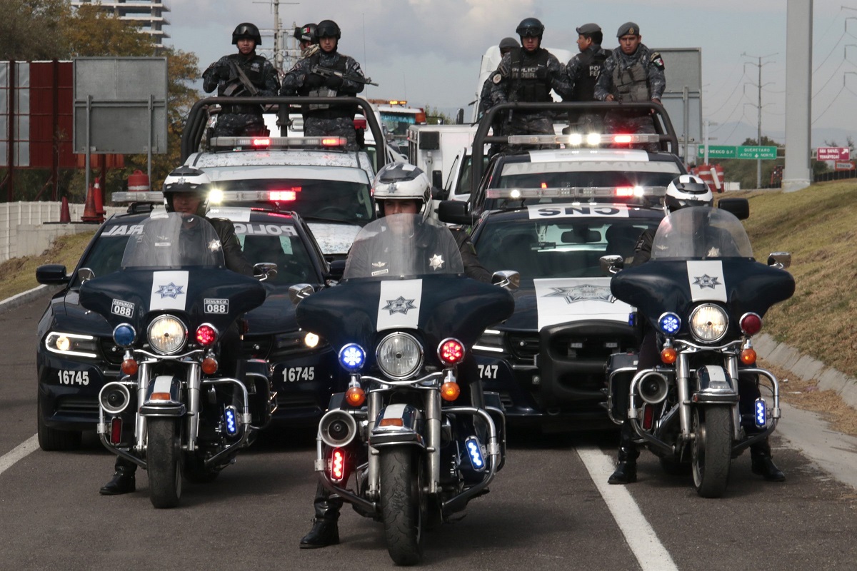 Personal de la Policía Federal realiza patrullajes; la corporación incrementa la vigilancia en la carretera Reynosa-Monterrey para disminuir la delincuencia en la zona