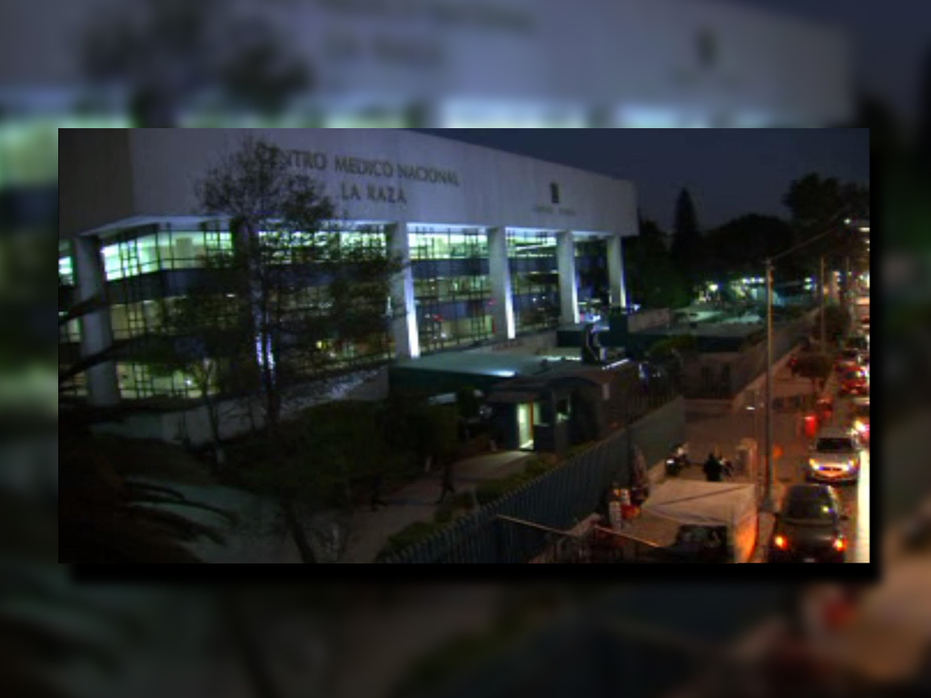 Inmediaciones del hospital La Raza durante la noche; las personas temen caminar por la zona por los constantes asaltos (Noticieros Televisa)