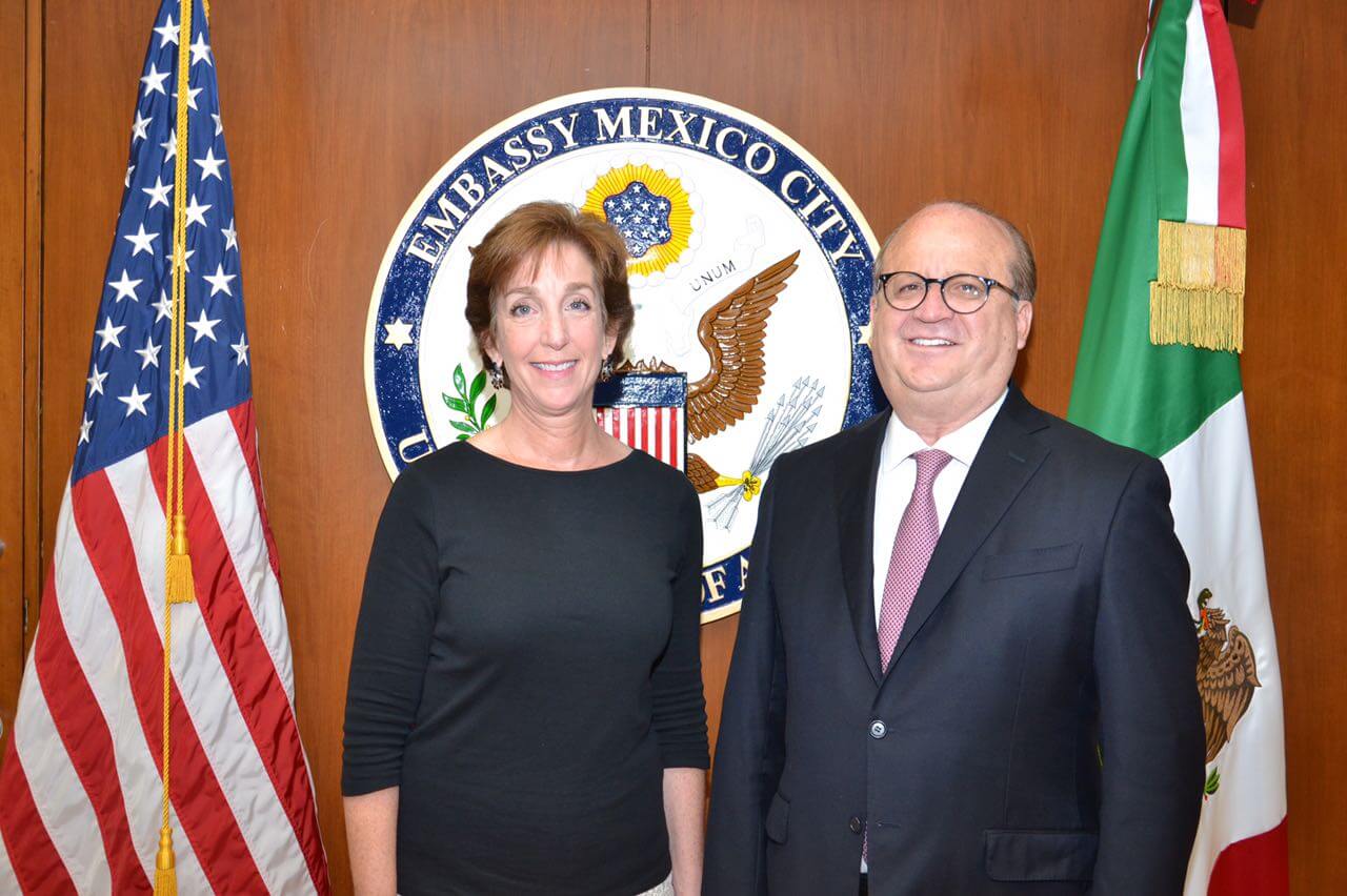 El presidente de la Conago, Graco Ramírez, se reunió con la embajadora de EU en México, Roberta S. Jacobson.