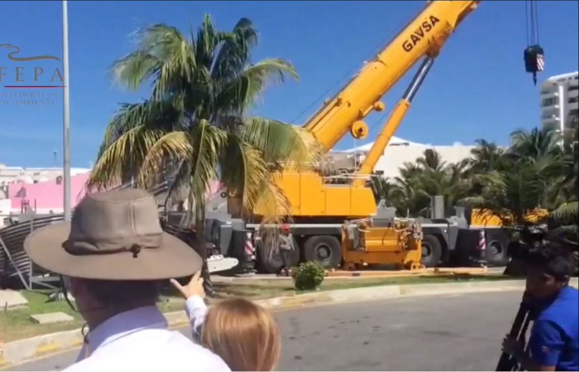 Obras para la construcción de la Rueda Bicentenaria, ubicada en Cancún, Quintana Roo; la Profepa emplaza a los dueños a tramitar la manifestación de impacto ambiental para su funcionamiento
