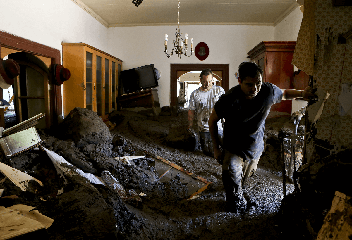 Temporal en Chile deja miles de afectados y cuantiosos daños materiales. (AP)