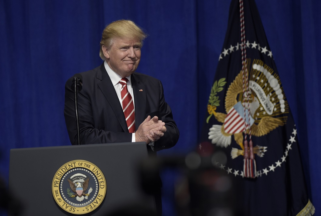 El presidente de los Estados Unidos, Donald Trump, durante su visita al Comando de Operaciones Especiales (SOCOM) en Tampa, Florida (AP)
