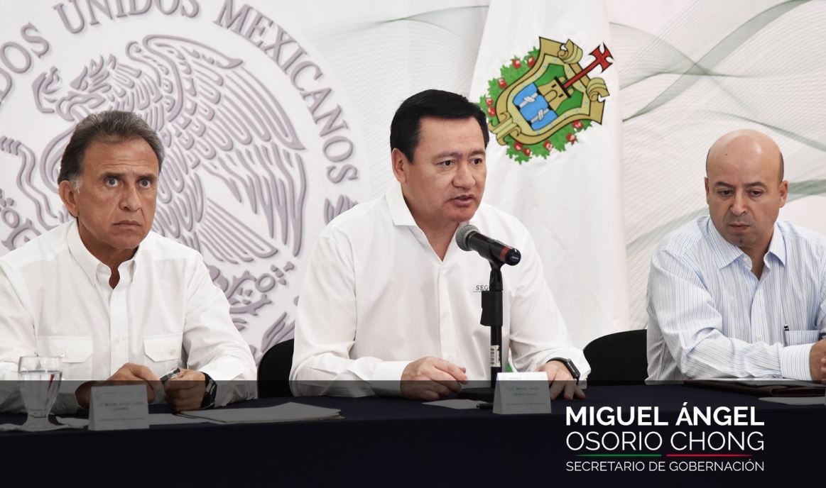 Osorio Chong aseguró que seguirá apoyando y respaldando toda acción que ayude a fortalecer a las instituciones policiacas locales (Twitter/@osoriochong)