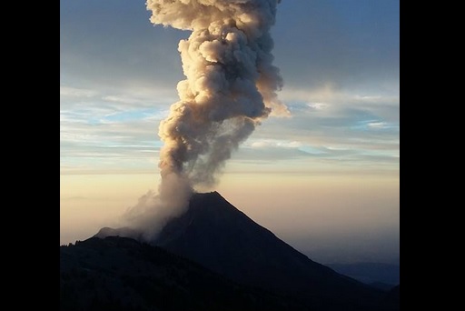 Protección Civil de Colima reporta diez explosiones del Volcán de Fuego, ocurridas del 10 al 16 de febrero