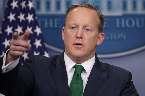 La tensión se originó cuando el portavoz de la Casa Blanca, Sean Spicer, hizo referencia al tema en una conferencia de prensa el jueves (Getty Images)