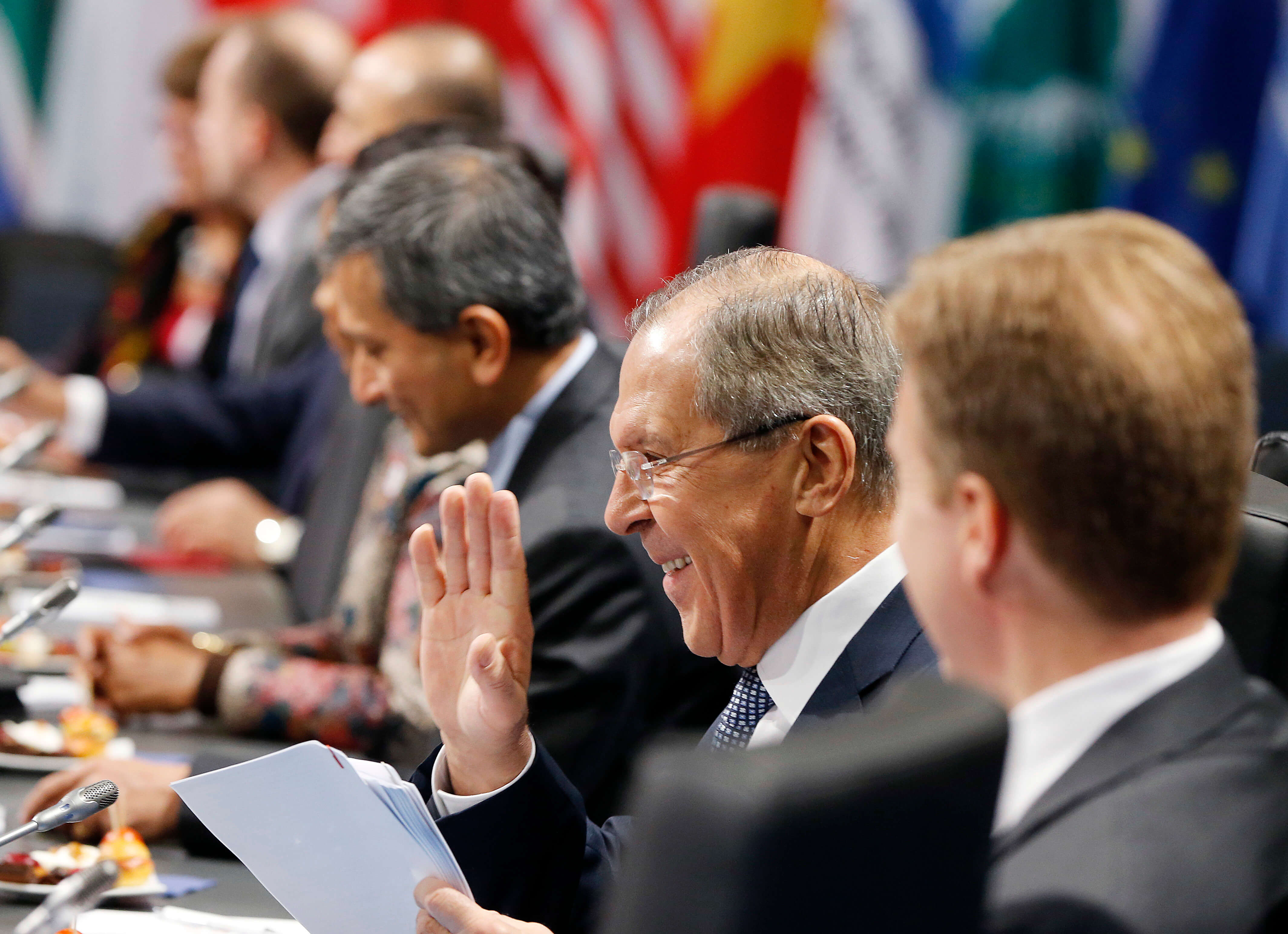 El ministro de Relaciones Exteriores de Rusia, Serguéi Lavrov, durante una sesión de trabajo en el segundo día de la reunión de Ministros de Relaciones Exteriores del G-20 en Bonn, Alemania (AP)