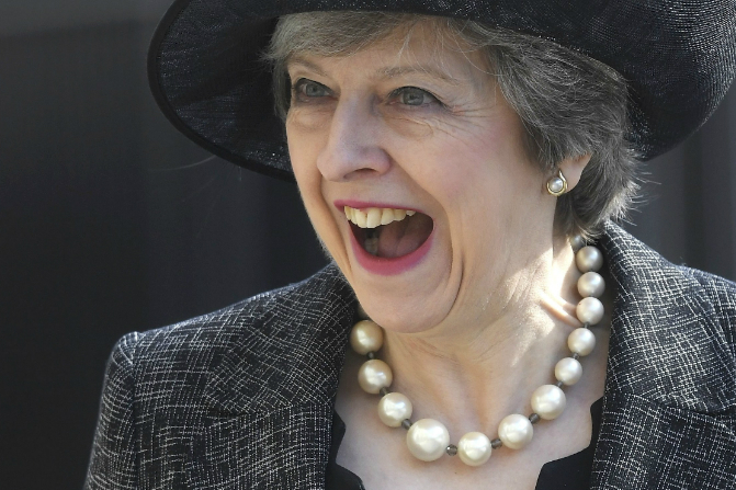 Un vocero de la primera ministra británica Theresa May revela que el gobierno de Trump no hablará más sobre acusaciones de espionaje (AP/Archivo)