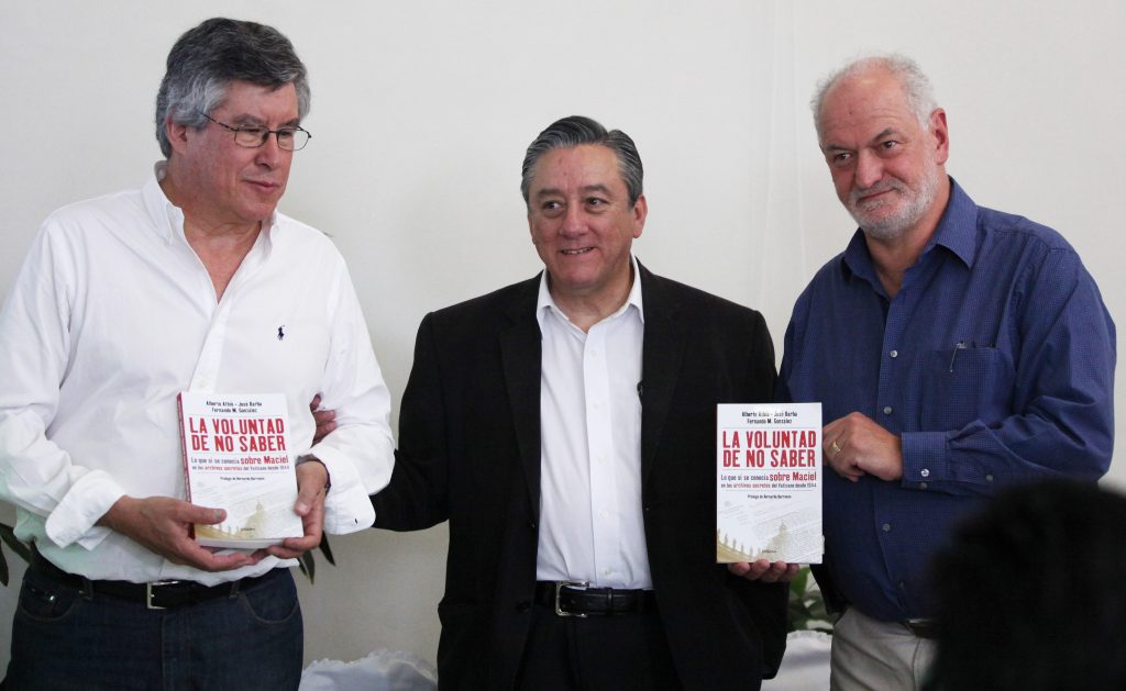 De izquierda a derecha: Fernando González, Bernardo Barranco y Alberto Athie.