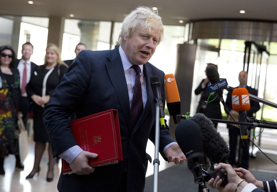 El ministro de Exteriores británico, Boris Johnson, afirma que el Reino Unido mantendrá 'incondicionalmente' sus compromisos en defensa y seguridad. (AP)
