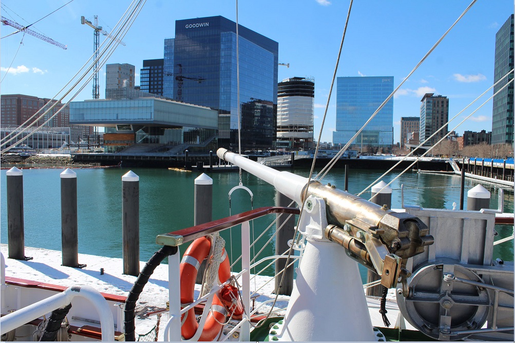 El buque escuela Cuauhtémoc atraca en el puerto de Boston, la principal ciudad de la zona de Nueva Inglaterra (NTX)