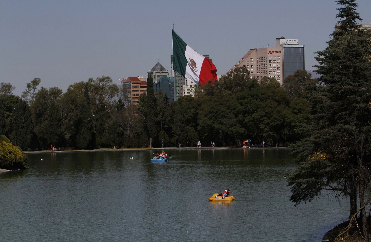 El bosque de Chapultepec se transformará en una sala de cine gigante (AP/archivo)