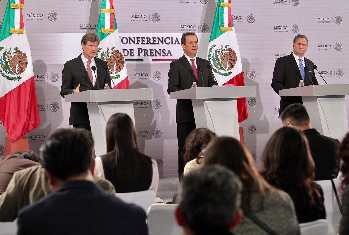 El secretario de Turismo, Enrique de la Madrid, y Eduardo Sánchez, vocero del gobierno de la República, informaron sobre la derrama económica e impacto turístico que generó la edición 2016 del Gran Premio de México Fórmula 1.