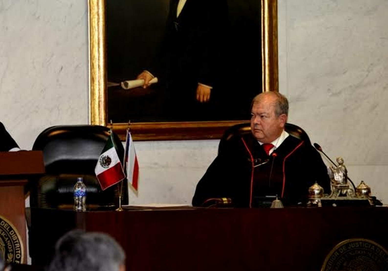 Edgar Elías Azar participa en un evento; el doctor es postulado como embajador de México en Países Bajos (NTX, archivo)