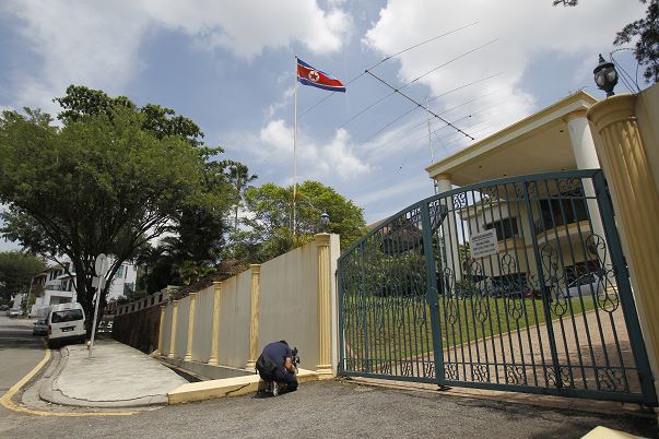 Fachada de la Embajada de Corea del Norte en Kuala Lumpur, Malasia (AP)