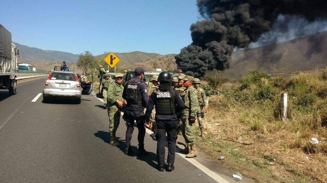 Se registra explosión en poliducto de Nogales, Veracruz (Twitter @SP_Veracruz)