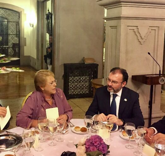 La presidenta de Chile, Michelle Bachelet, y el canciller Luis Videgaray (SRE)