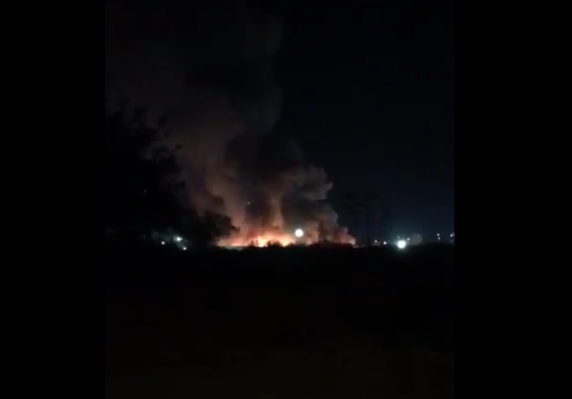 Imágenes del incendió provocado por reos en penal de Ciudad Victoria, Tamaulipas (Twitter @CarlosLoret)