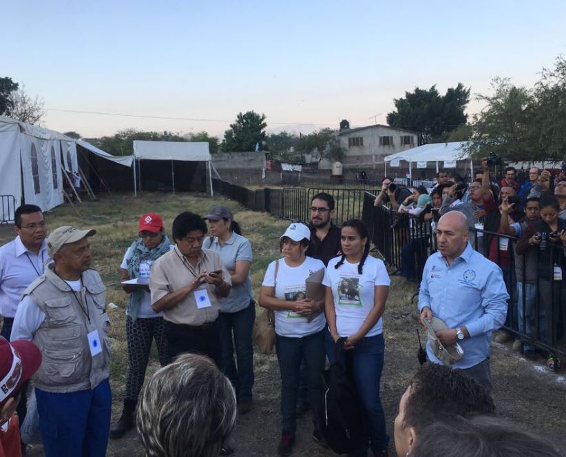 Inicia la exhumación de restos humanos en la fosa común del panteón municipal de Jojutla, Morelos (Twitter @GobiernoMorelos)