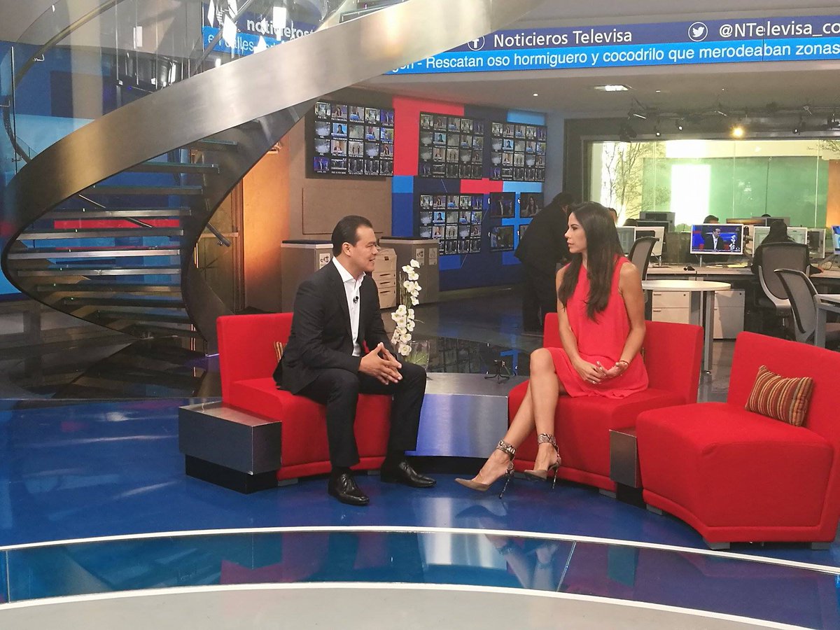 Juan Zepeda en Al Aire con Paola Rojas. (Noticieros Televisa)