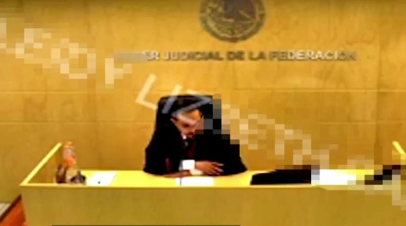 10 en Punto obtuvo el video de la audiencia de enero de este año, donde un juez desestima los argumentos del MP federal para trasladar a Juan José Esparragoza Monzón a una cárcel más segura (Noticieros Televisa)