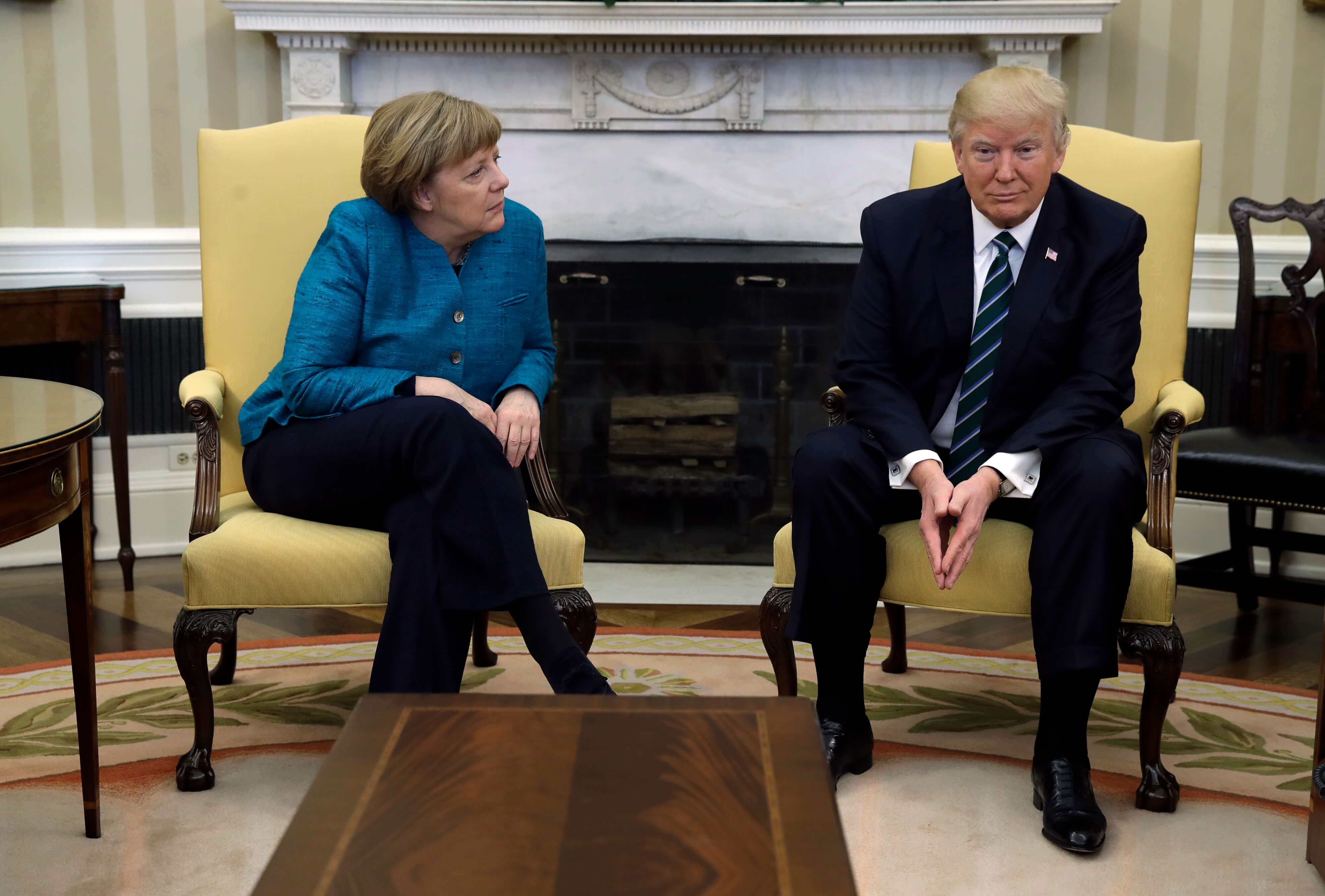 La canciller alemana, Angela Merkel, y el presidente de Estados Unidos, Donald Trump, en el Despacho Oval.