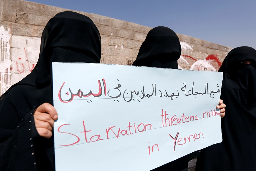 El Día Internacional de la Mujer fuera de las oficinas de las Naciones Unidas en Sanaa, Yemen (AP)