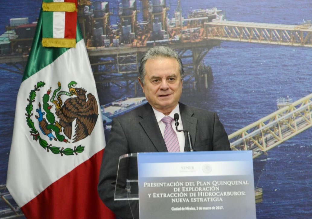 El secretario de Energía, Pedro Joaquín Coldwell, encabezó la presentación de la actualización del Plan Quinquenal de Licitaciones para la Exploración y Extracción de Hidrocarburos 2015-2019.