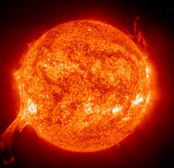 Un estudio prevé que una radicación más débil del Sol puede contribuir a una bajada total de la temperatura terrestre de medio grado (Getty Images)